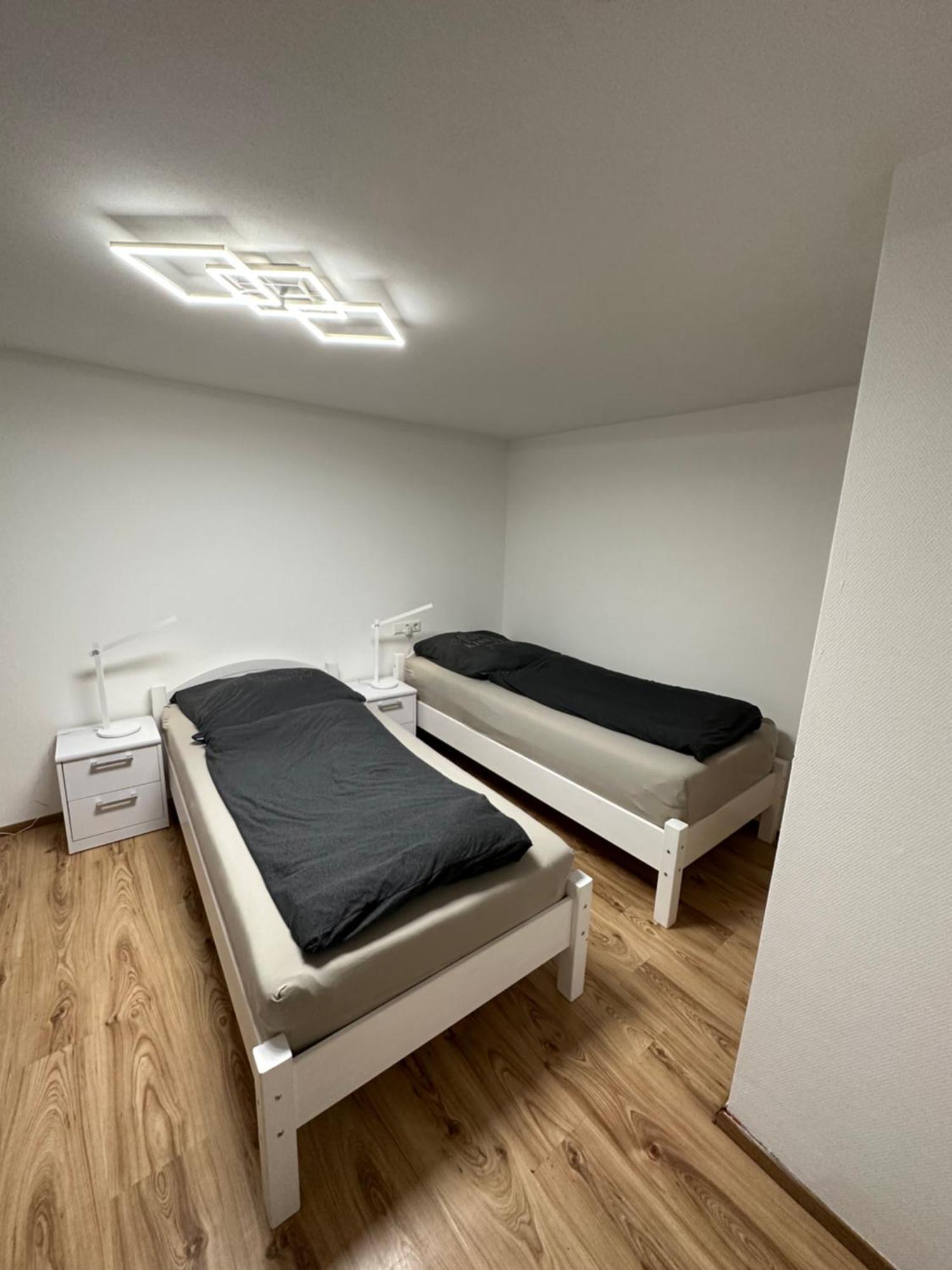 Guest Appartements Mit 2 Getrennten Schlafzimmern Fuer 4 Personen 24H Check In Άαλεν Εξωτερικό φωτογραφία