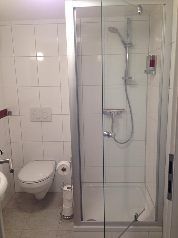 Guest Appartements Mit 2 Getrennten Schlafzimmern Fuer 4 Personen 24H Check In Άαλεν Εξωτερικό φωτογραφία