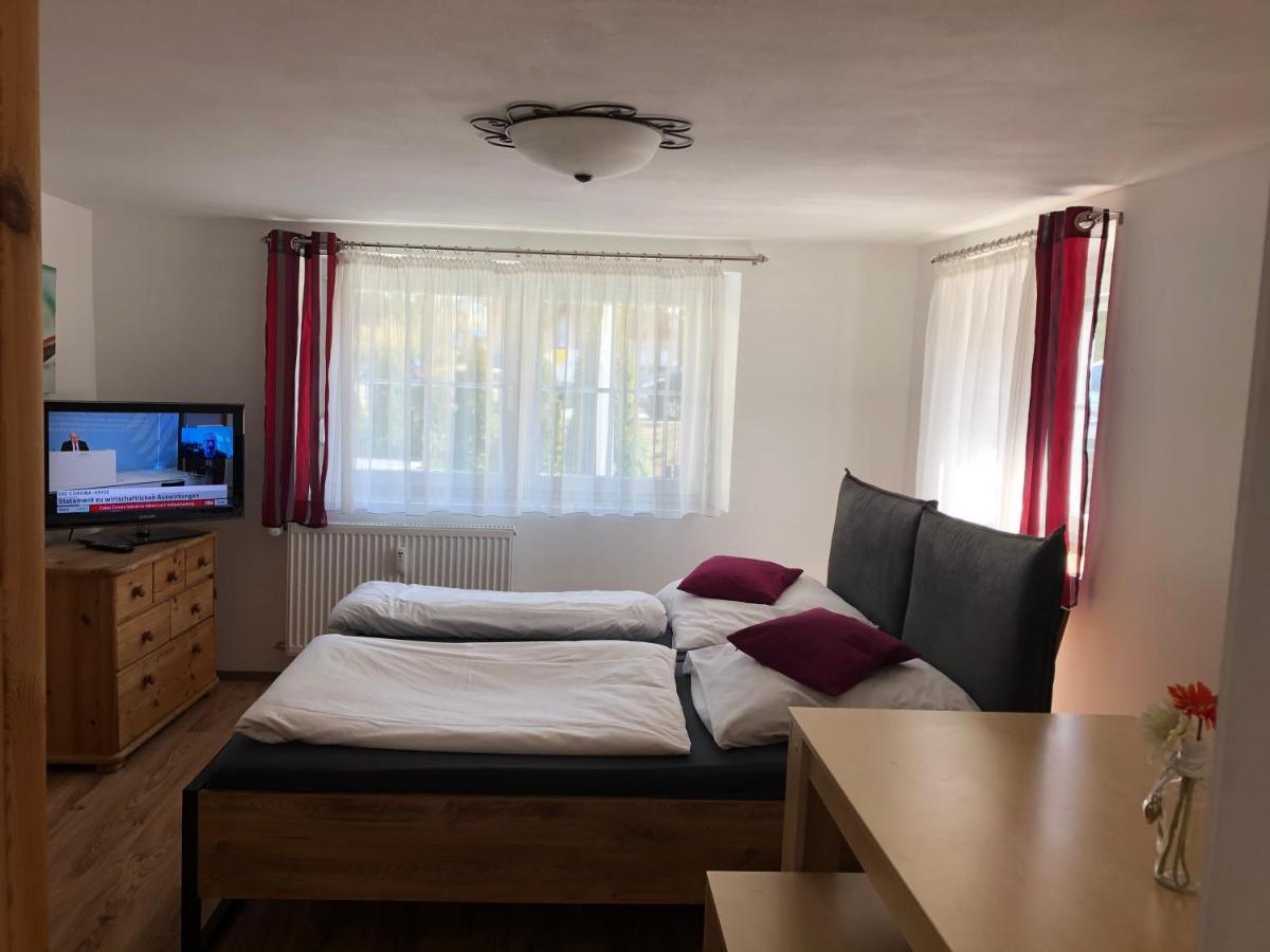 Guest Appartements Mit 2 Getrennten Schlafzimmern Fuer 4 Personen 24H Check In Άαλεν Εξωτερικό φωτογραφία