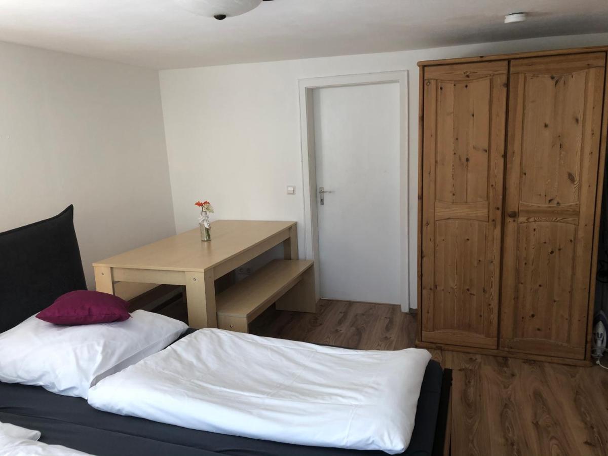 Guest Appartements Mit 2 Getrennten Schlafzimmern Fuer 4 Personen 24H Check In Άαλεν Εξωτερικό φωτογραφία
